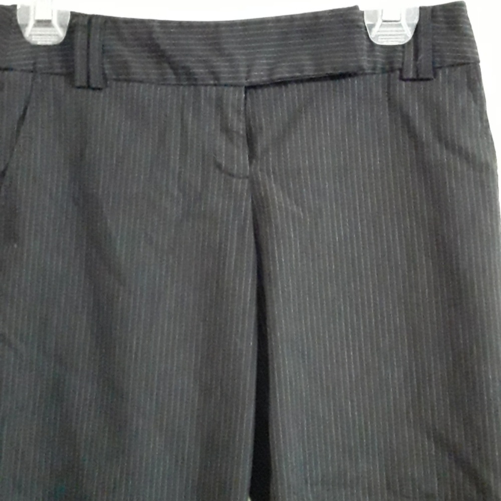 Shorts - Picture 2 of 3